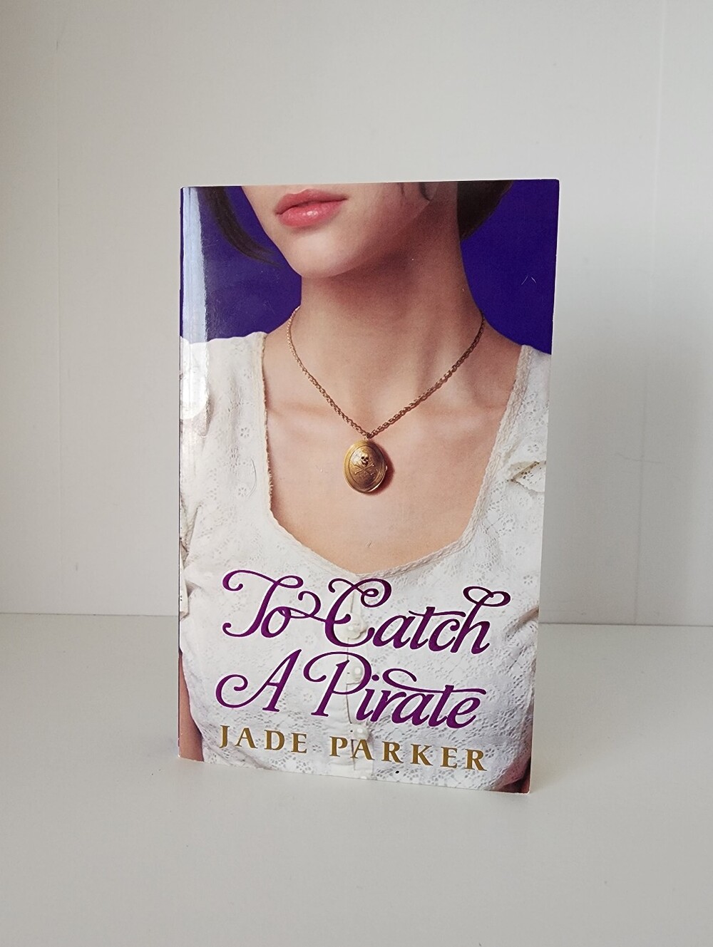 🖤3/$20 To Catch a Pirate by Jade Parker YA Fantasy Paperback Book